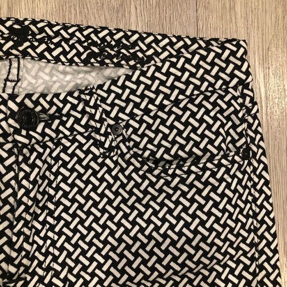 7FAM 7 For All Mankind Cropped Gwenevere Black & White Skinny Jeans Size 27 - Picture 3 of 8